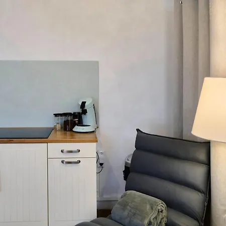 Holiday home Petite Maison Charmante Au Calme