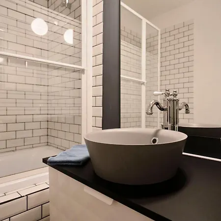 Petite Maison Charmante Au Calme